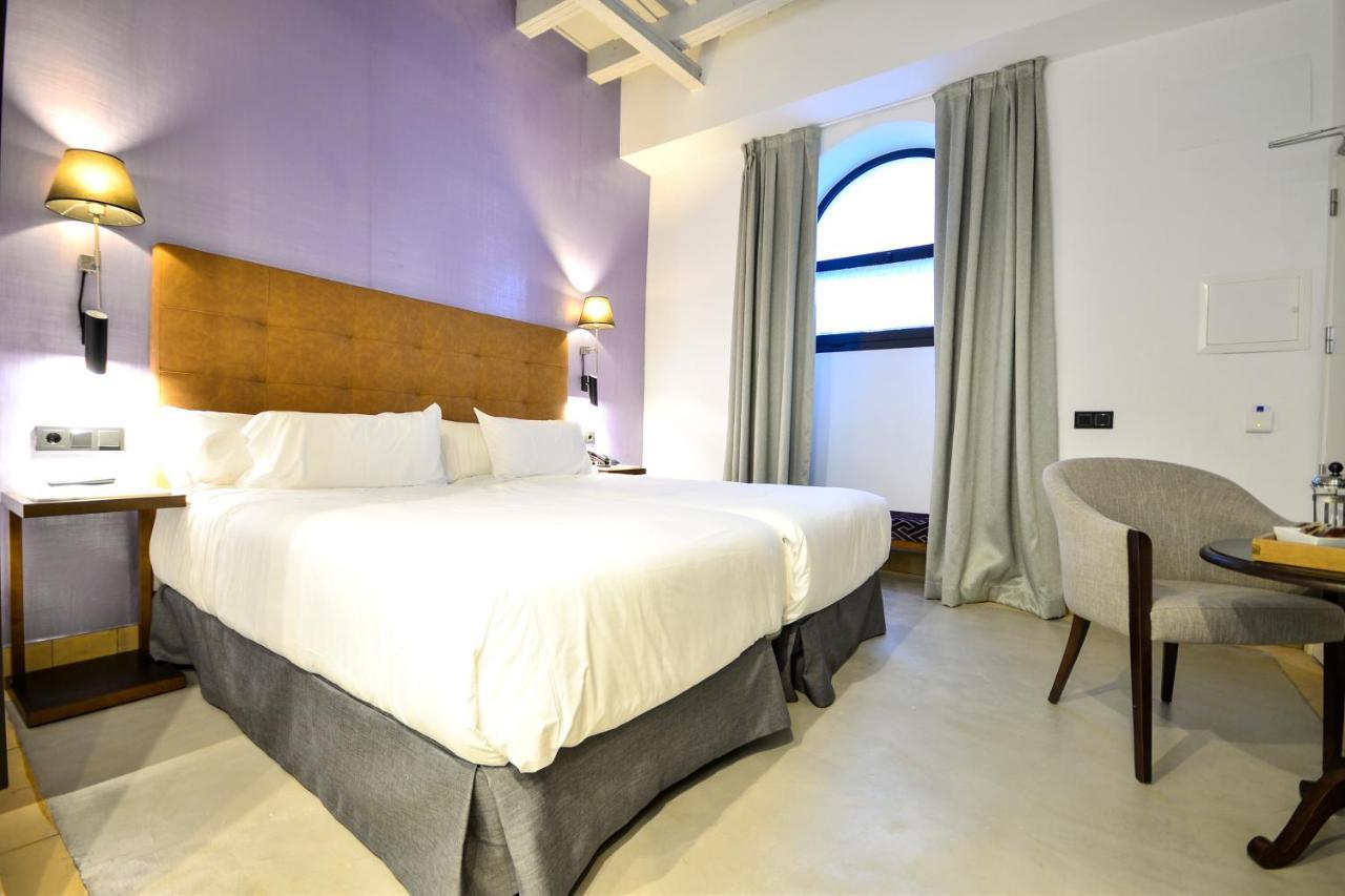 Hotel Legado Alcazar (Adults Only) Севилья Экстерьер фото