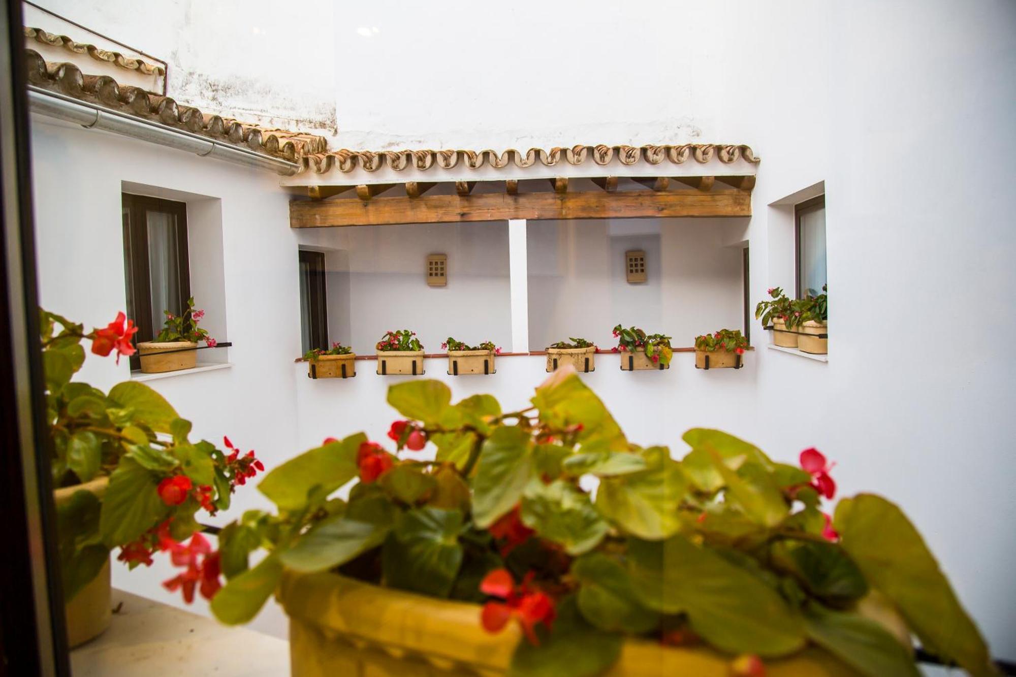 Hotel Legado Alcazar (Adults Only) Севилья Экстерьер фото