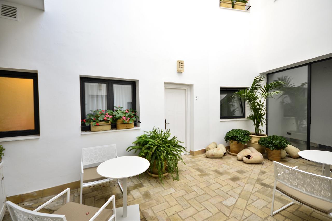 Hotel Legado Alcazar (Adults Only) Севилья Экстерьер фото