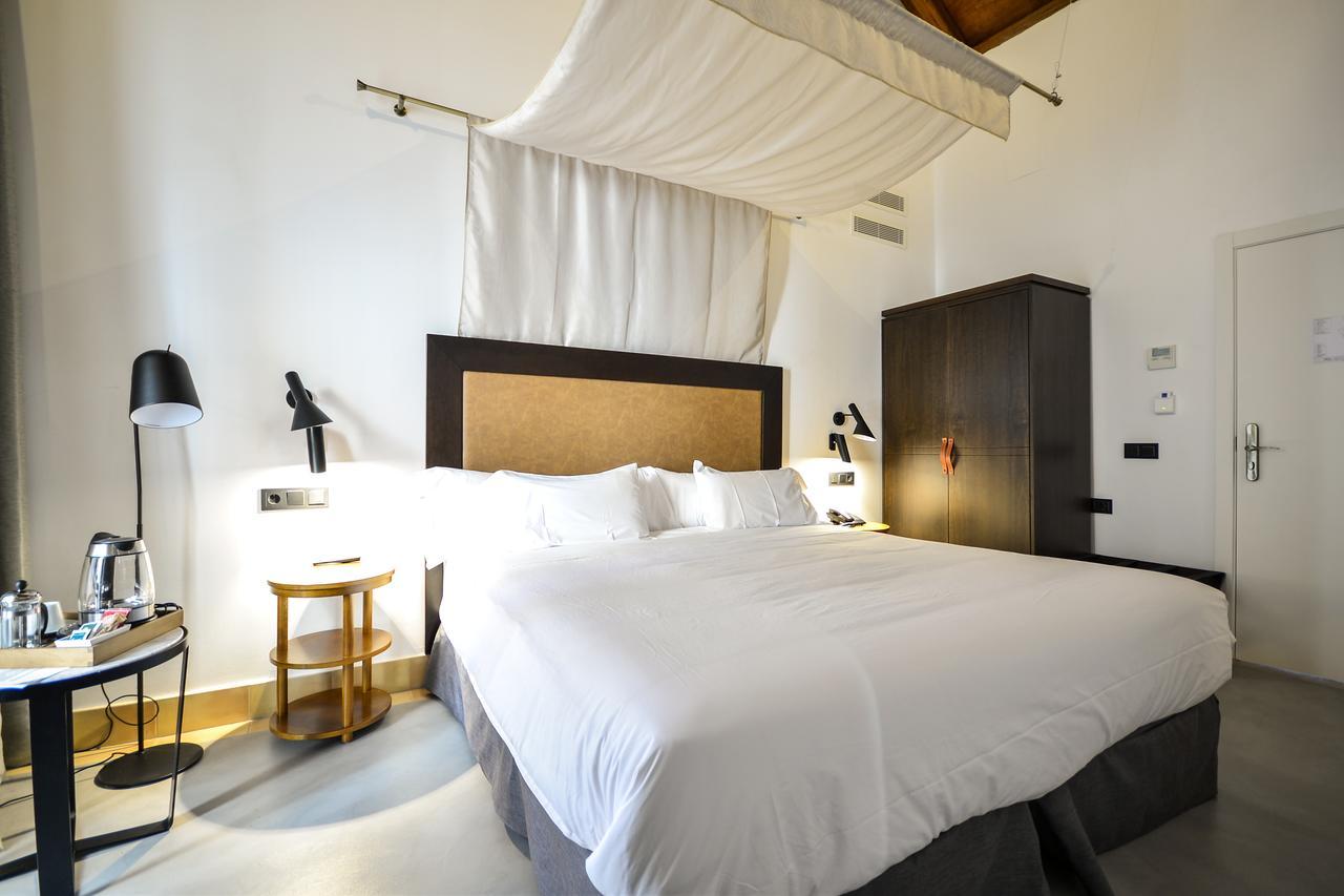 Hotel Legado Alcazar (Adults Only) Севилья Экстерьер фото